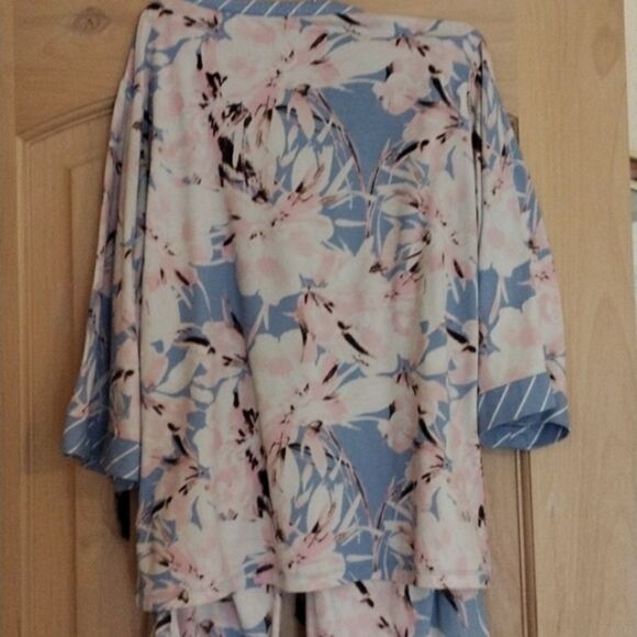 FN by Flora Nikrooz - Picture 5 of 11